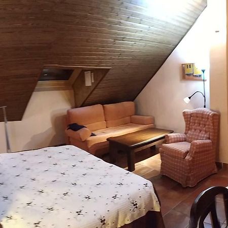 -4-Mejor Que En Casa, Centro Historico De Ubeda Apartment Luaran gambar