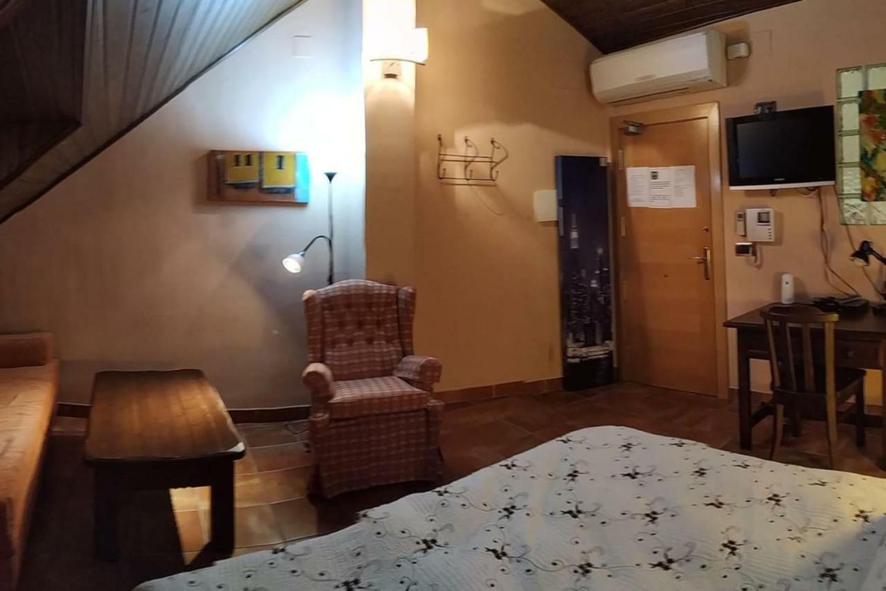 -4-Mejor Que En Casa, Centro Historico De Ubeda Apartment Luaran gambar